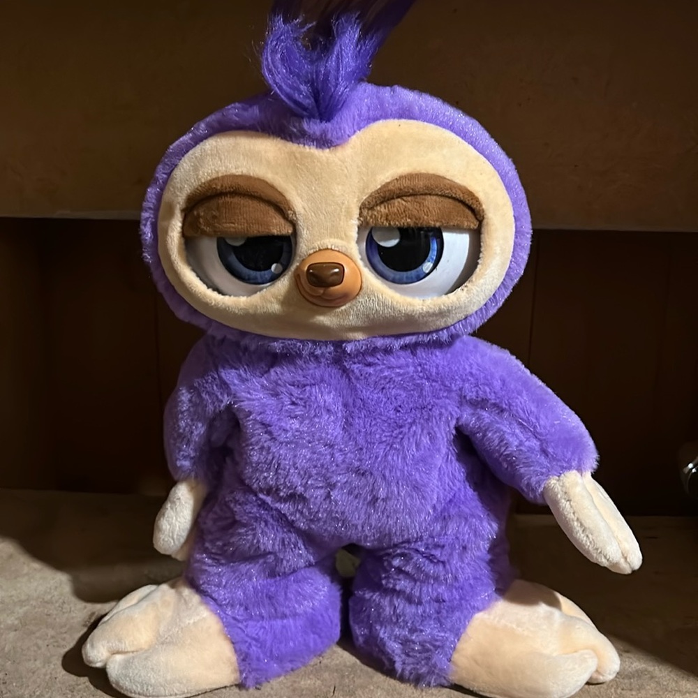 Pets Alive Fifi The Flossing Sloth Purple
